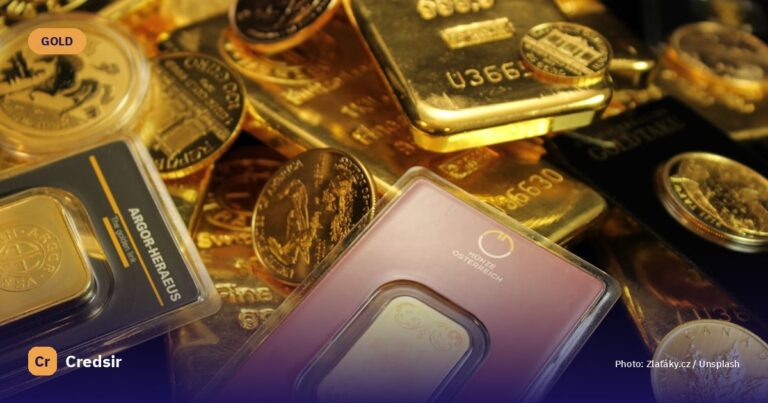Gold iphone 6 on gold round coins — cover photo for Credsir’s Gold Rate Today in Chennai 22K guide