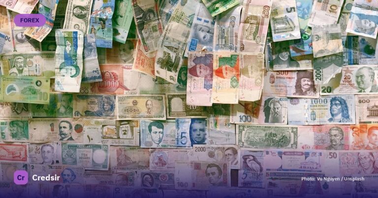10 and 10 banknotes on brown wooden table — cover photo for Credsir’s Currency Exchange in Dubai guide