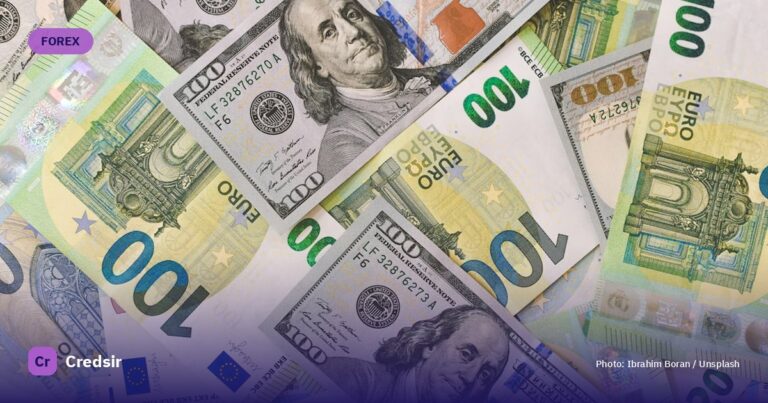 100 and 20 euro banknotes — cover photo for Credsir’s Currency Exchange Buy guide