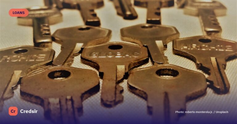 Brown and gray lego blocks — cover photo for Credsir’s Two Wheeler Bike guide