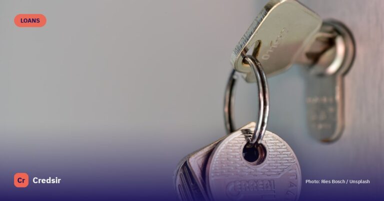 A bunch of keys that are on a hook — cover photo for Credsir’s UCO Bank Car Loan Interest Rate guide